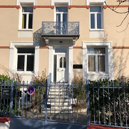 Prestige Sainte-cecile 2- Chic, Calme Et Design Vichy
