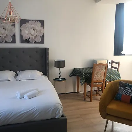 Daire Prestige Sainte-Cecile 2- Studio Chic, Calme Et Design